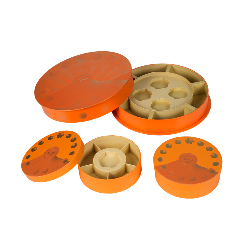 Жесткая влагонепроницаемая круглая конфетница.