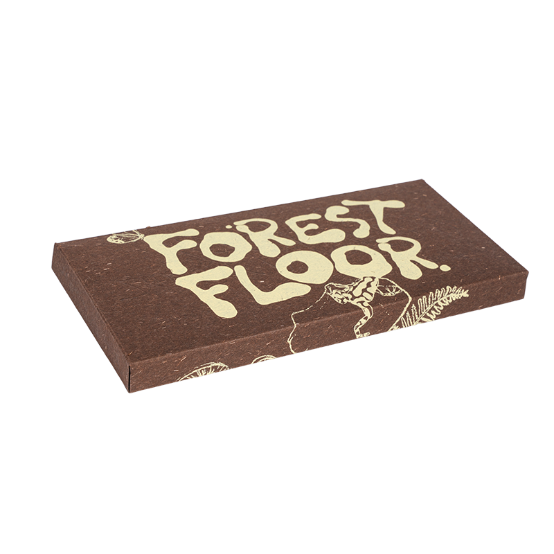 Жесткая коробка для конфет в форме выдвижного ящика.