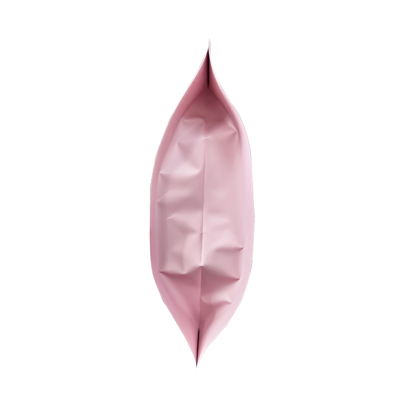 Мягкий упаковочный пакет неправильной формы со свежесваренным темным шоколадом